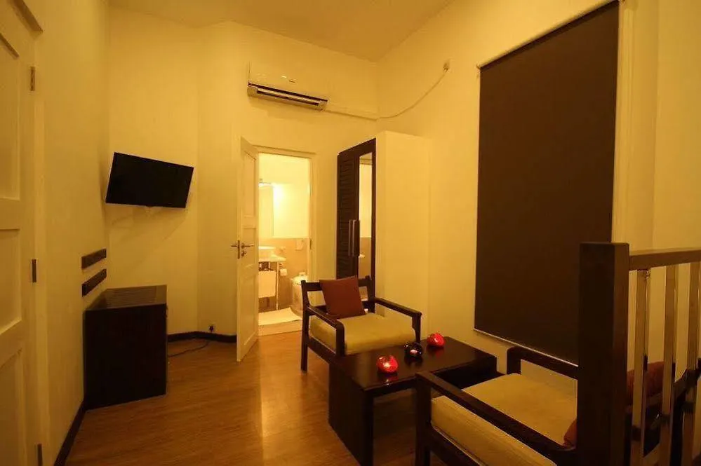 Blue Water Boutique Hotel Negombo 3*,  Sri Lanka
