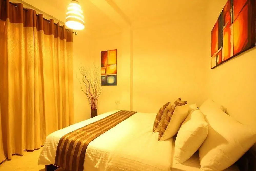 Blue Water Boutique Hotel Negombo